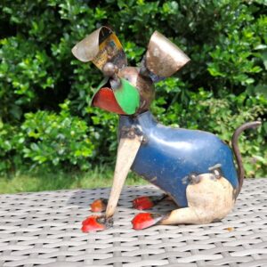 Zittende hond van metaal